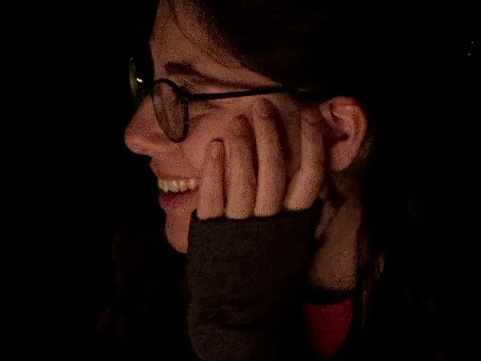 Elif portrait in the dark
